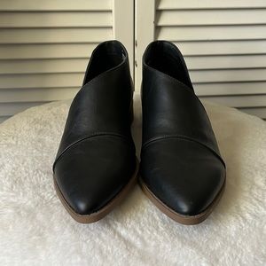 Target side cutout shoes